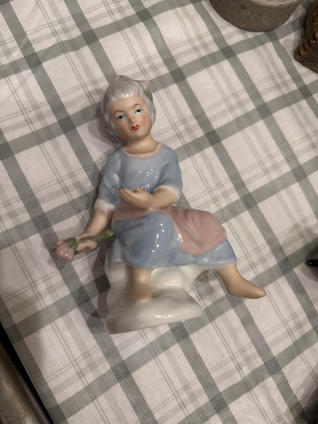 Vintage Porcelain Figurine - photo 5
