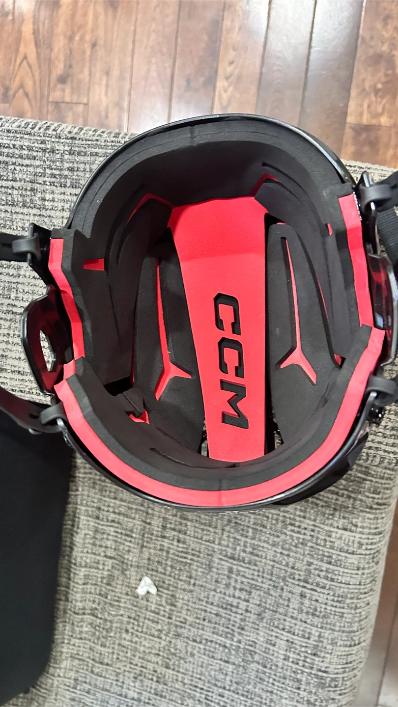 CCM Tacks 70 Hockey Helmet - Small - photo 4