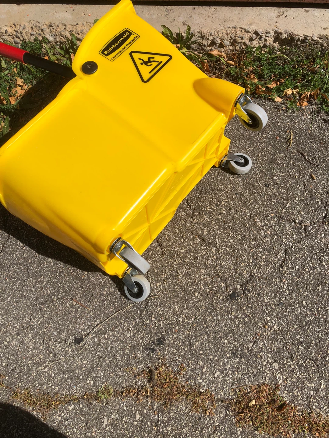 Rubbermaid Commercial Mop Bucket and Wringer - photo 4
