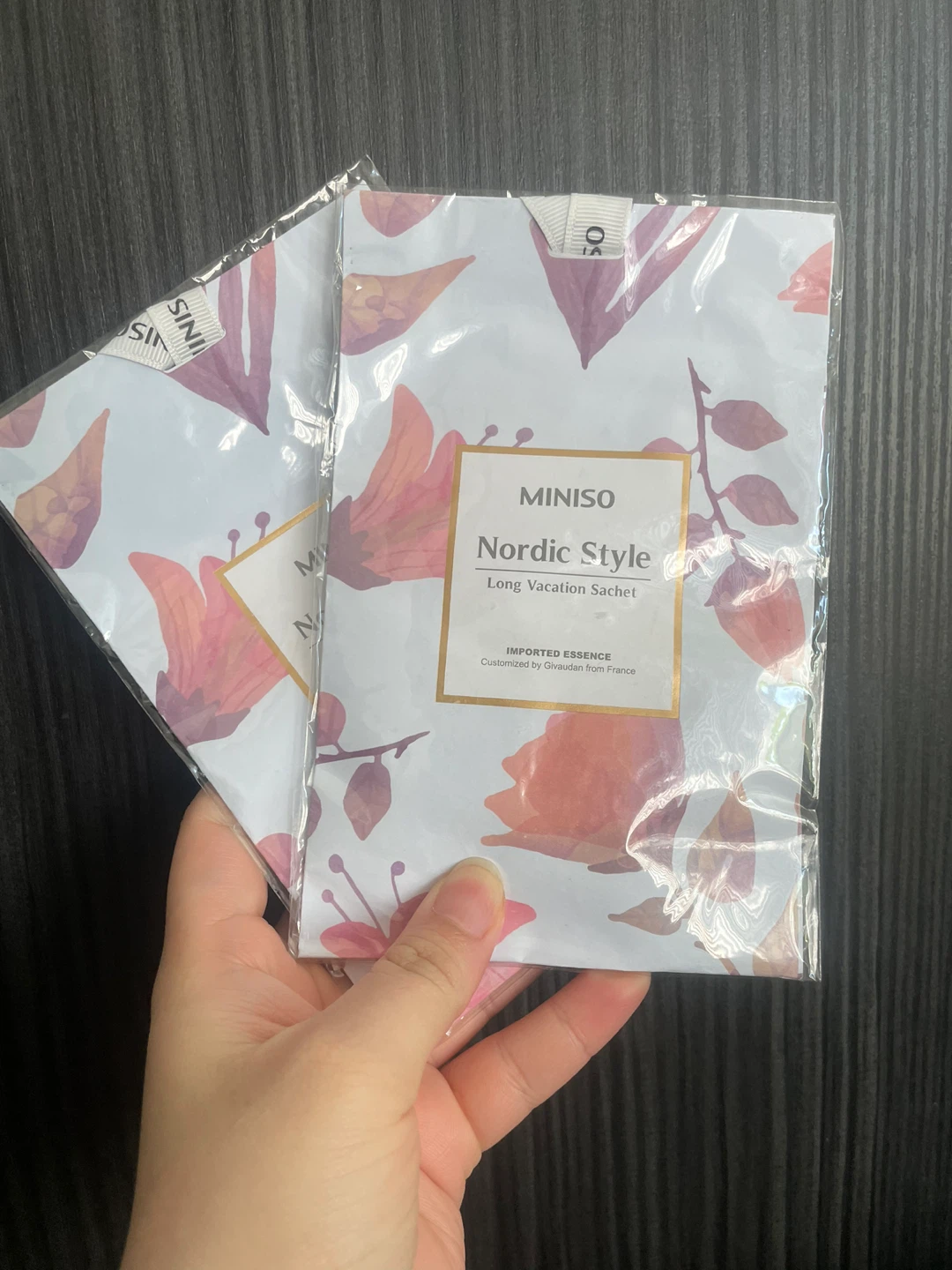 2 Miniso Nordic Style Long Vacation Sachets