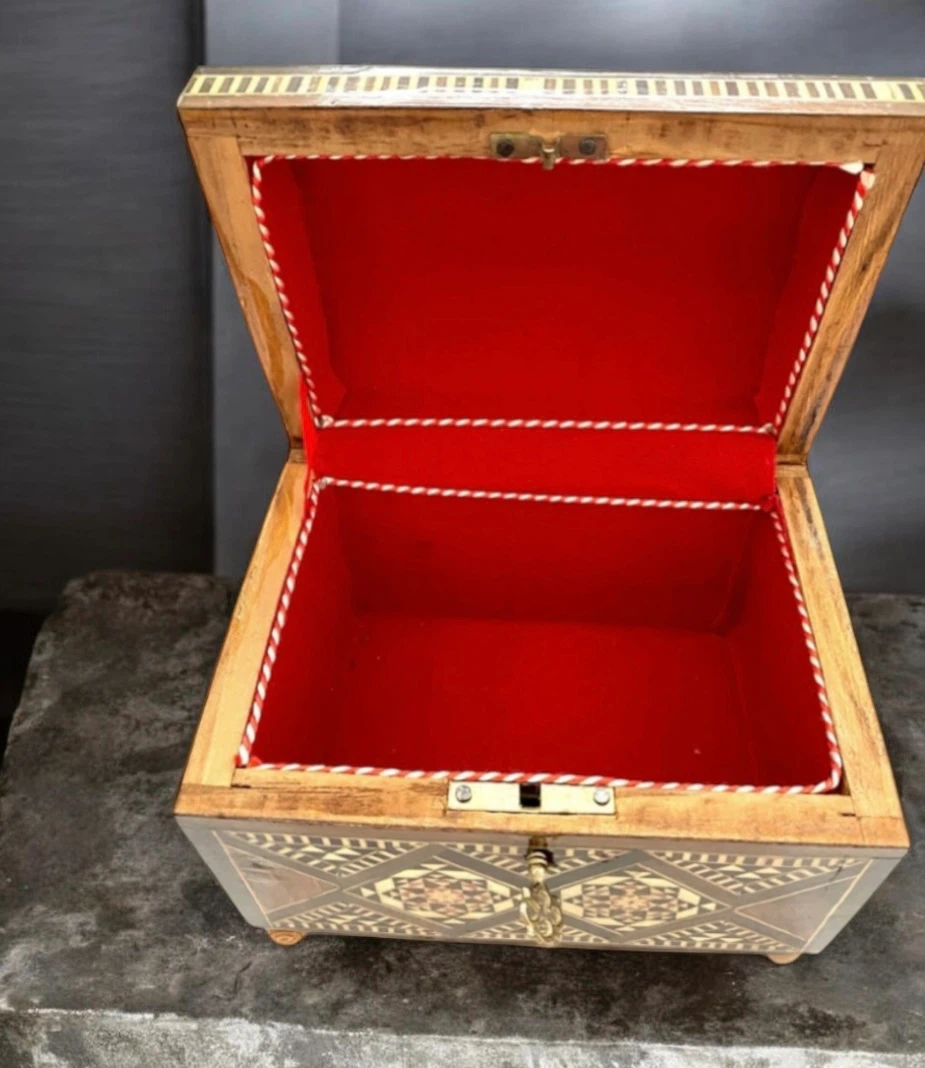 Inlaid Mosaic Wooden Large Jewelry Box Chest - photo 2