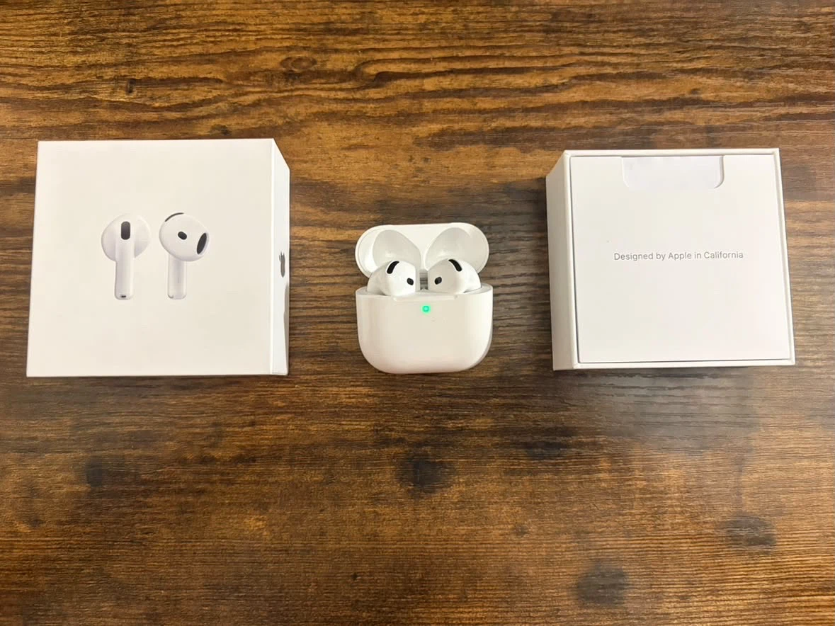 Apple AirPods 4