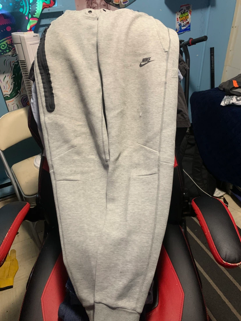 Nike Tech Fleece Grey Joggers