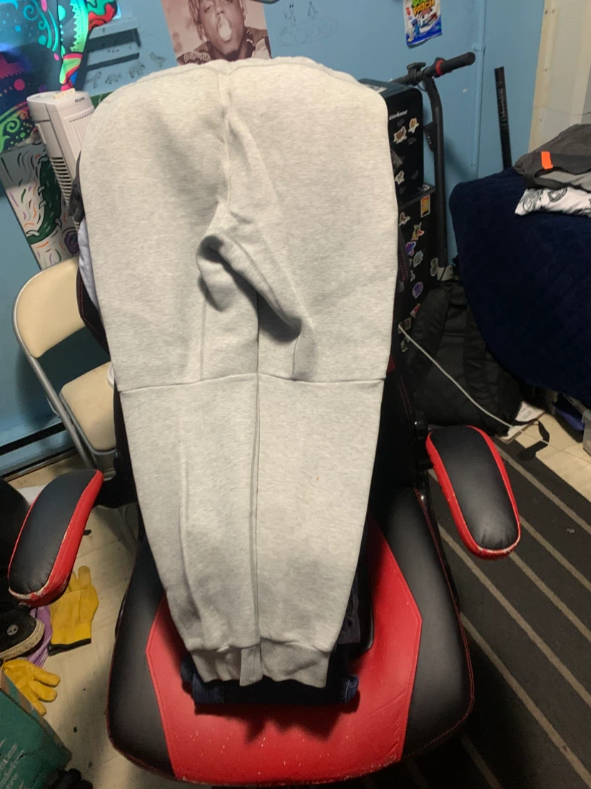 Nike Tech Fleece Grey Joggers - photo 2