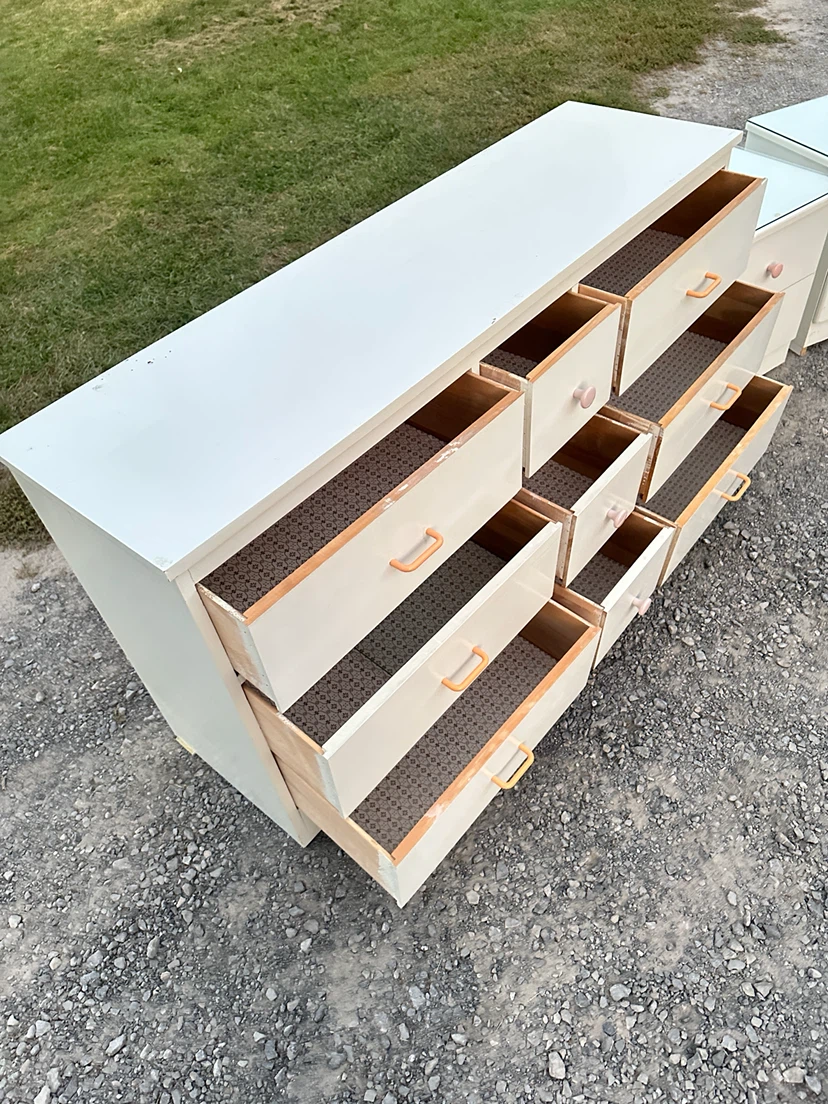Vintage White Bedroom Set with Nightstands (CAN DELIVER) - photo 3