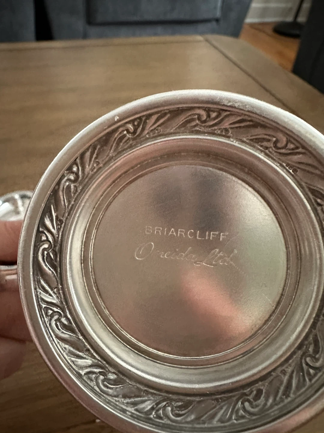 Vintage Oneida Ltd silver-plated covered sugar bowl - photo 4