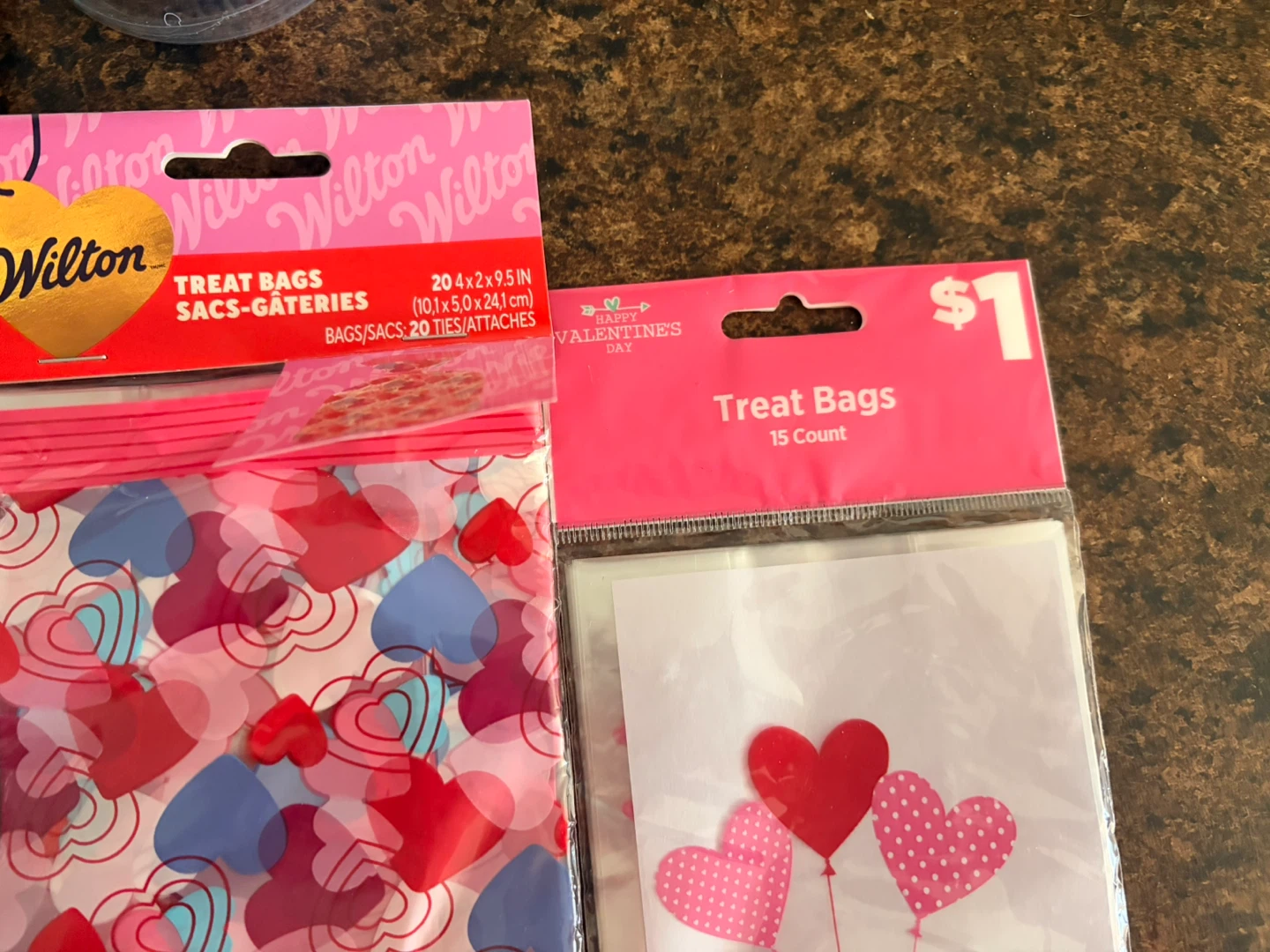 Wilton Baking Cups and Treat Bags Collection - photo 4