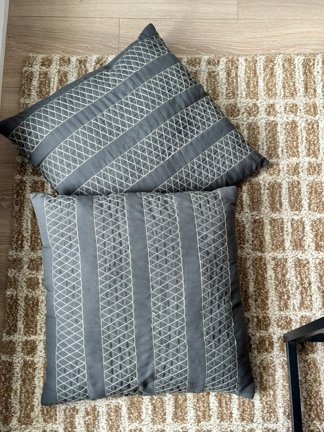 Decorative Cushions - Set of 2
