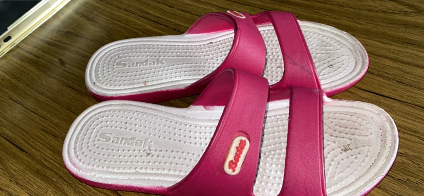 Bata Sandak Pink Slides