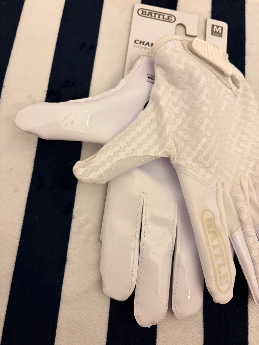 Battle Chameleon Football Gloves Adult Medium - photo 4