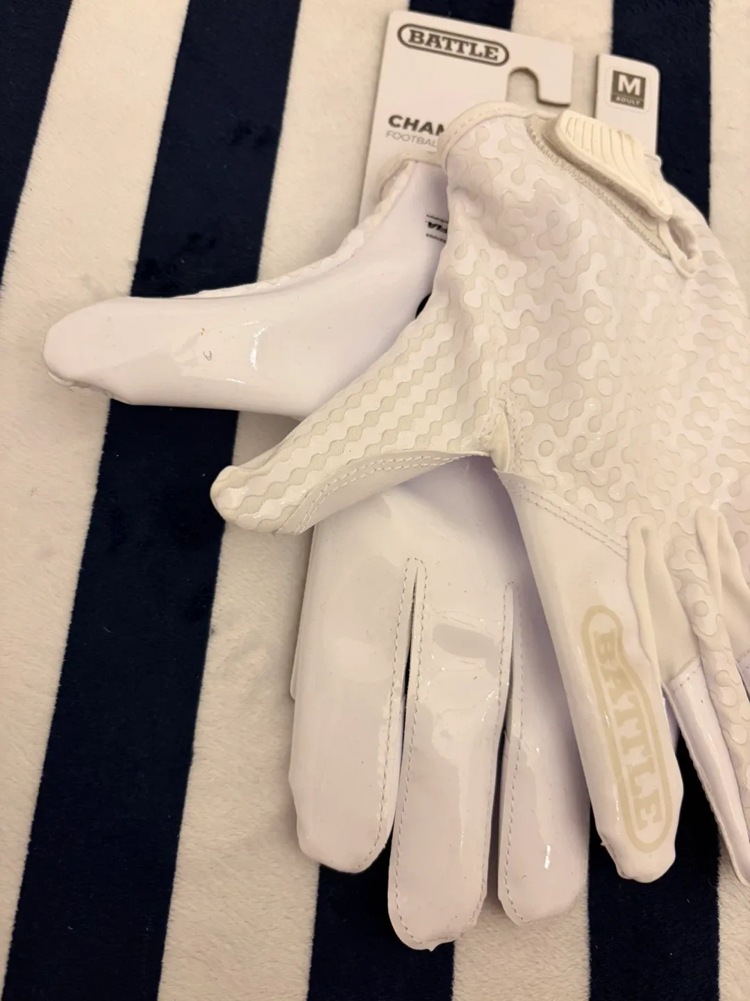 Battle Chameleon Football Gloves Adult Medium - photo 4