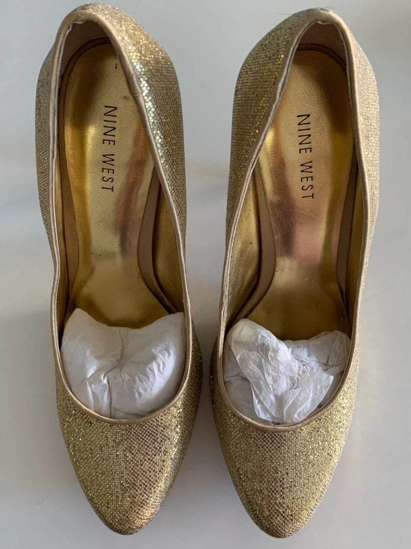 Nine West Gold Glitter Stiletto Pumps Size 8M