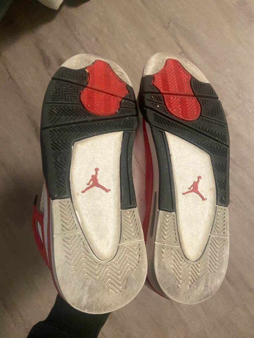 Air Jordan 4 retro “red cement” size 10.5 men - photo 5