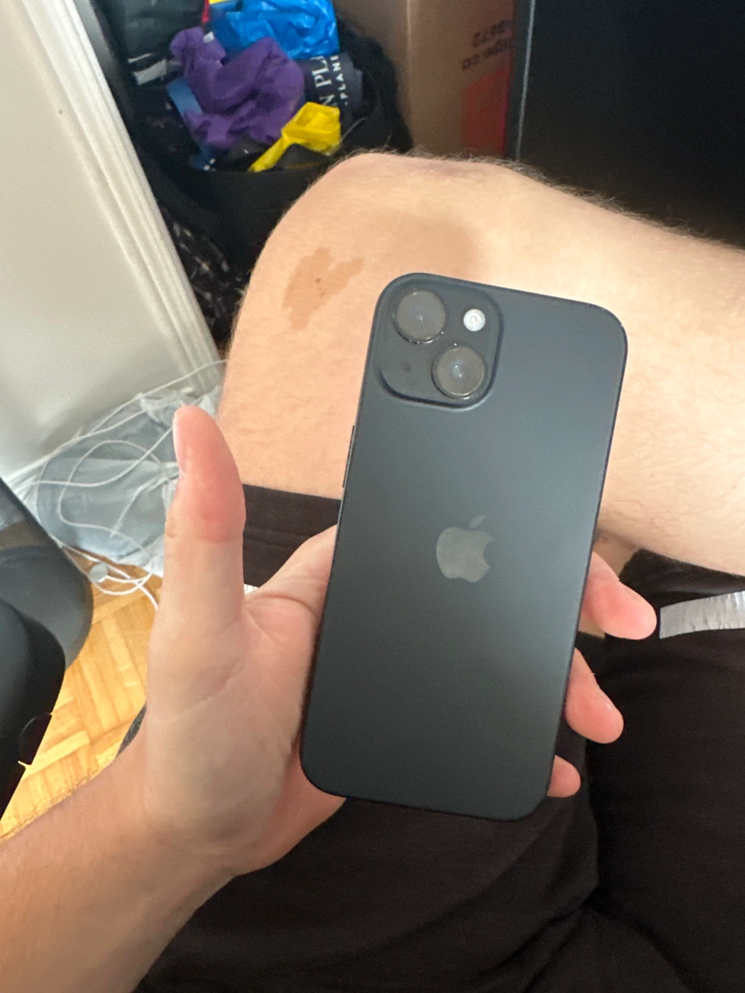 iPhone 15 128gb - photo 2