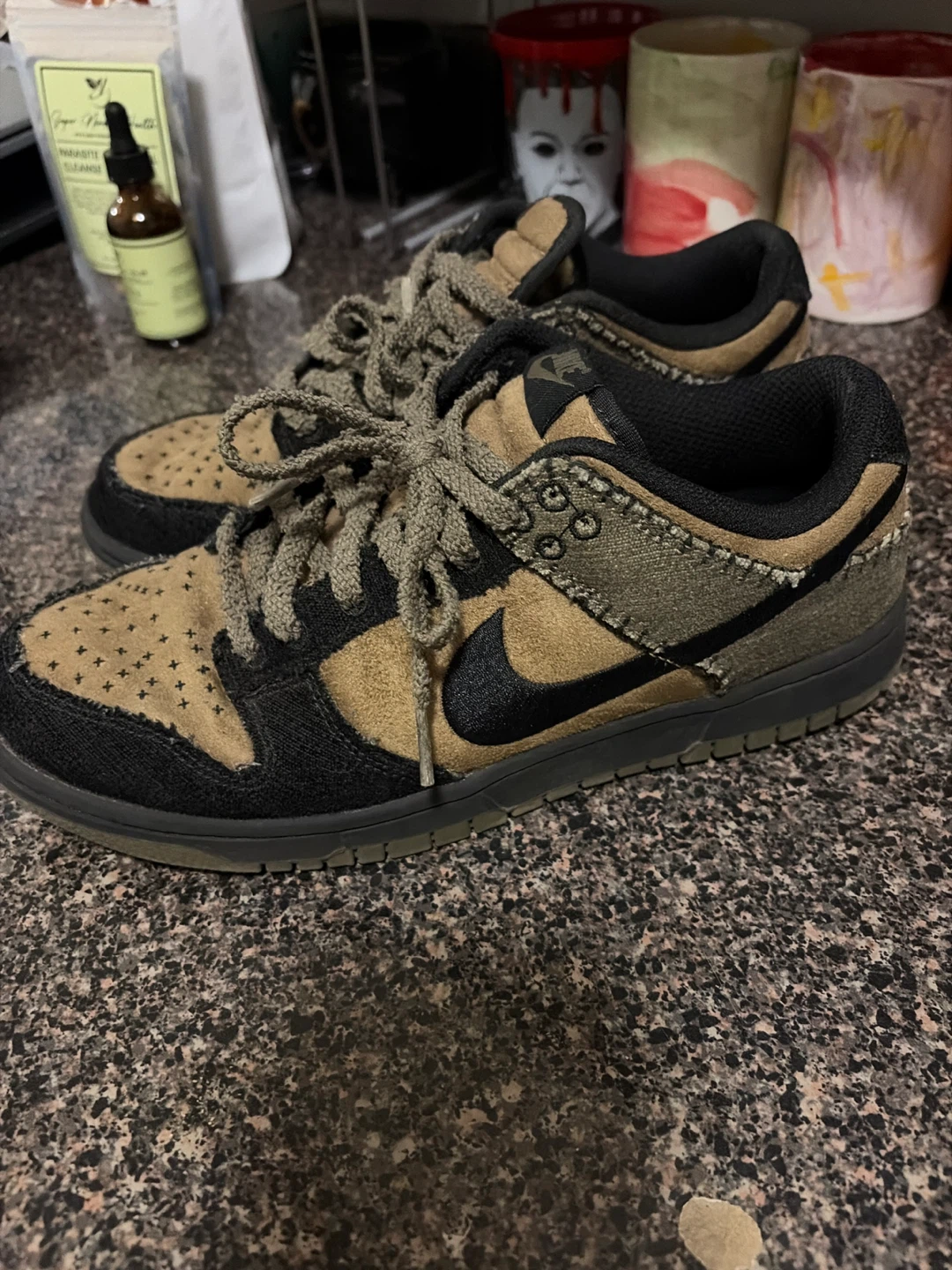 Nike Dunk Low Medium Olive Sneakers