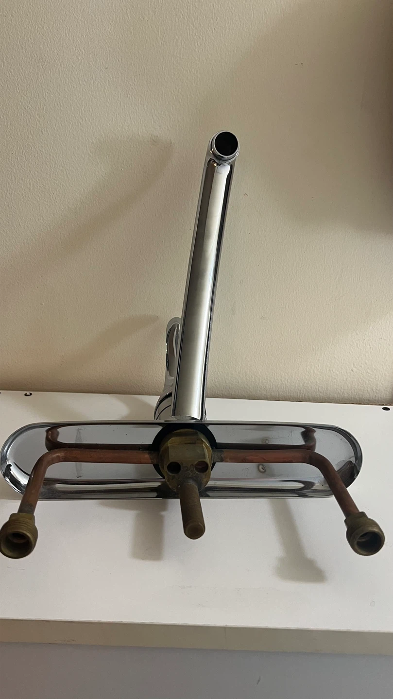 Moen kitchen faucet - photo 2