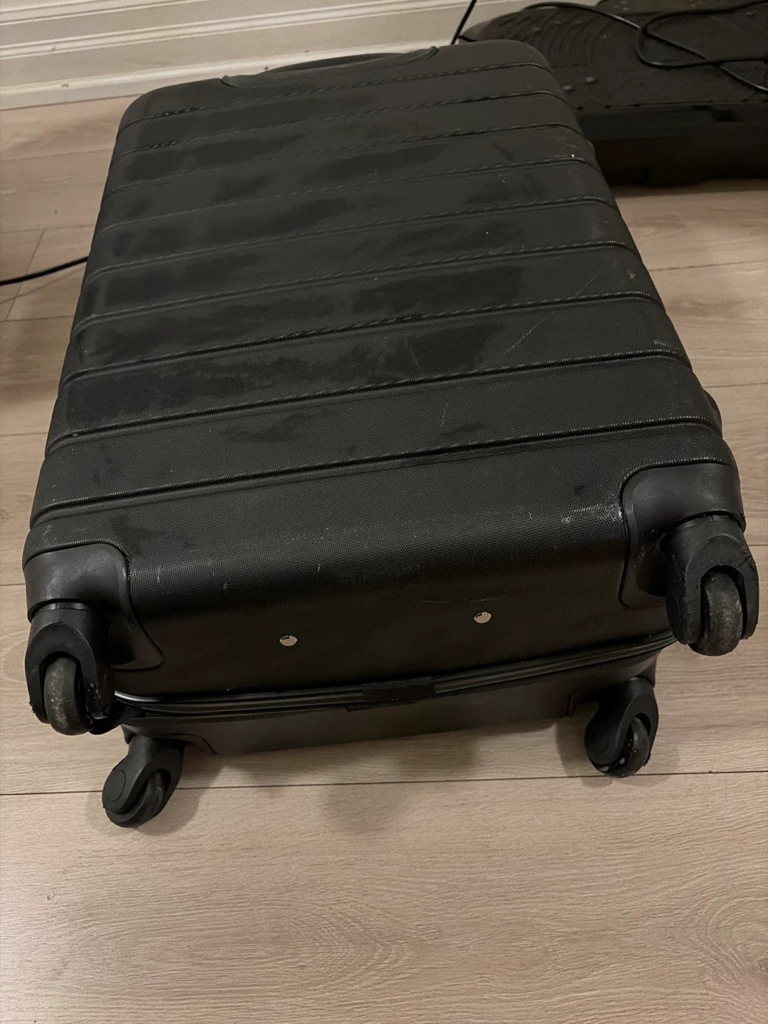 Black Hardshell Carry-On Luggage - photo 3
