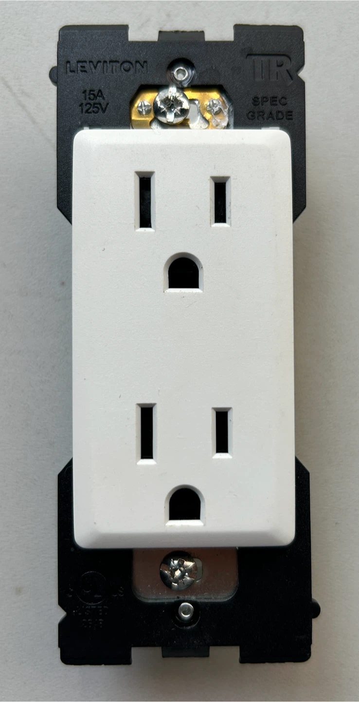 Leviton Renu TR Tamper-Resistant Receptacle
