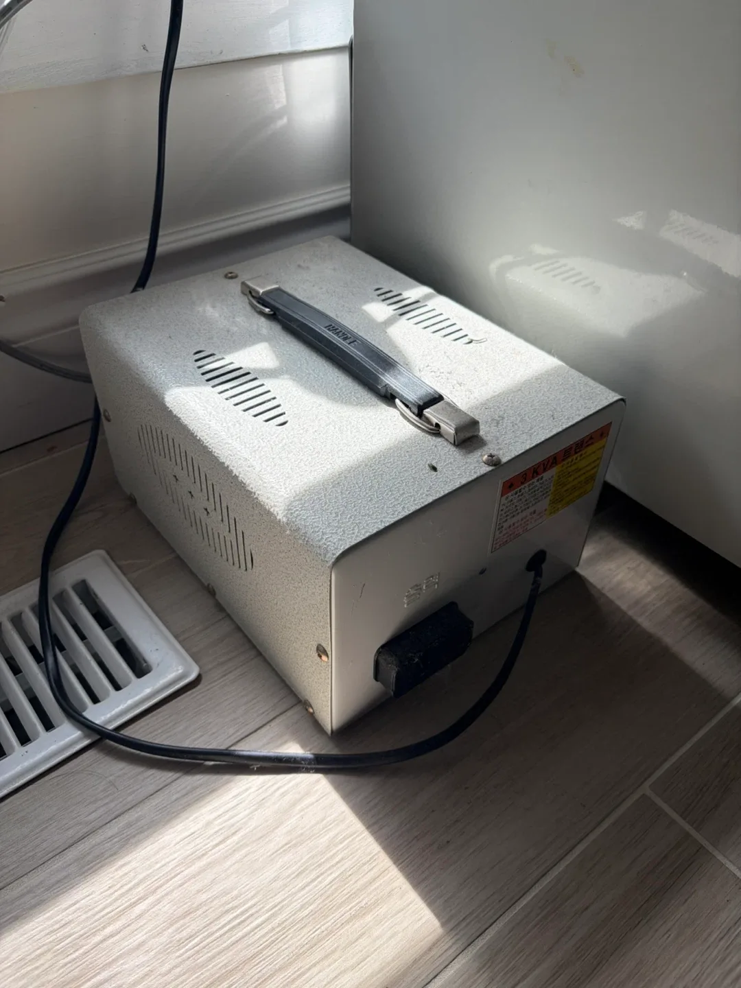 LG Kimchi Refridgerator + Step down transformer - photo 2
