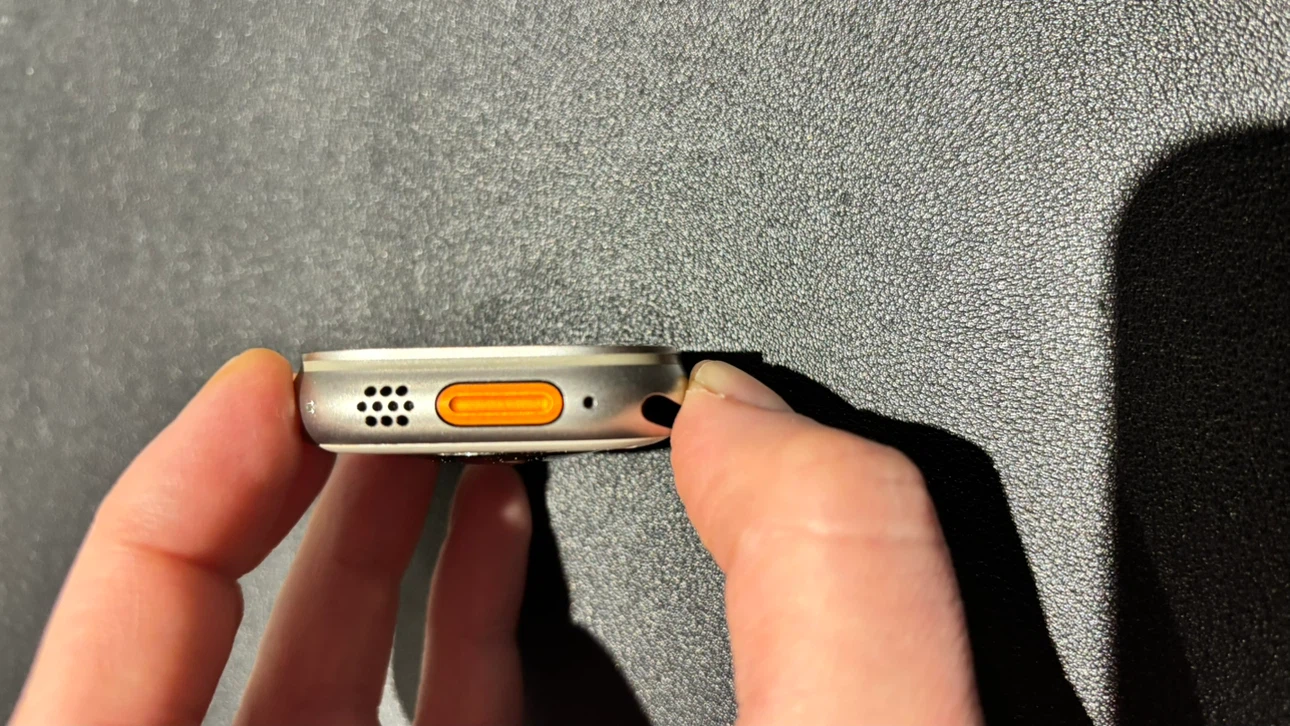 Apple Watch Ultra 49mm Titanium - photo 5