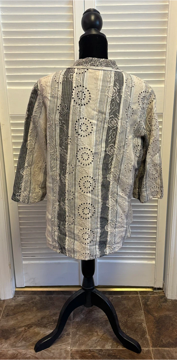 ✨✨Tanjay Button-Down Shirt Medium - photo 3