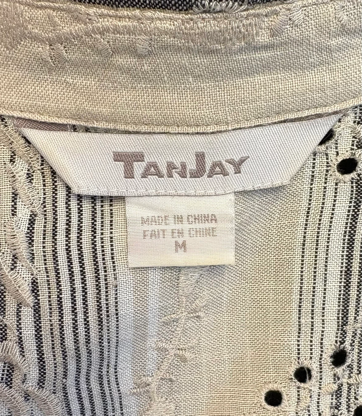 ✨✨Tanjay Button-Down Shirt Medium - photo 5