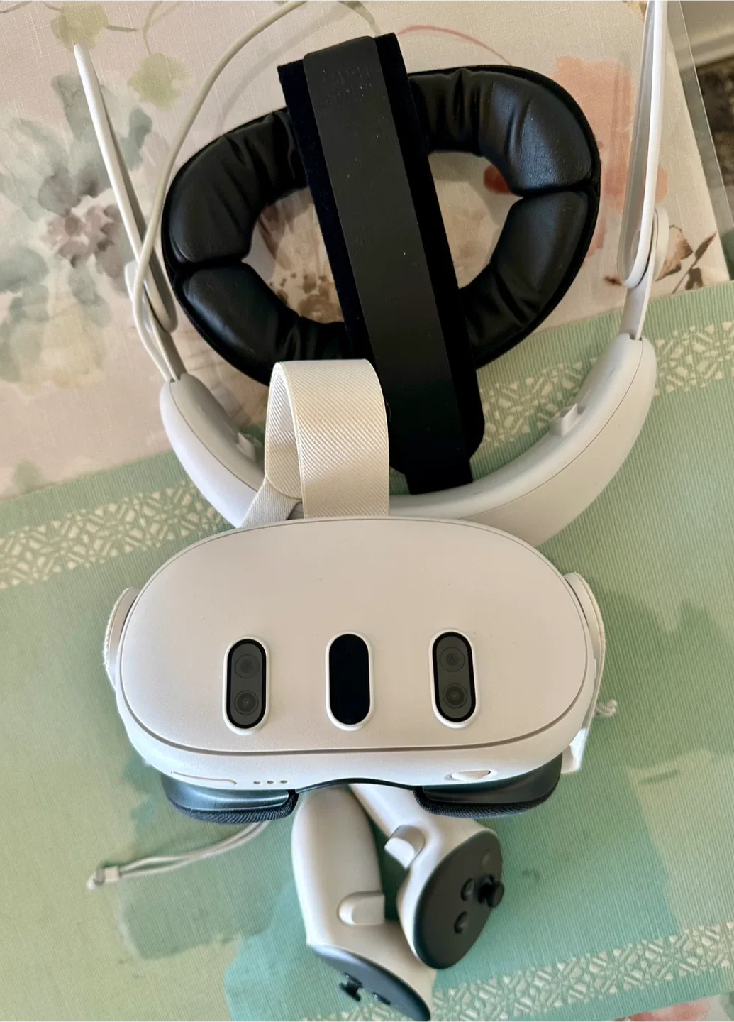 Meta Quest 3 128gb with Kiwi battery head strap