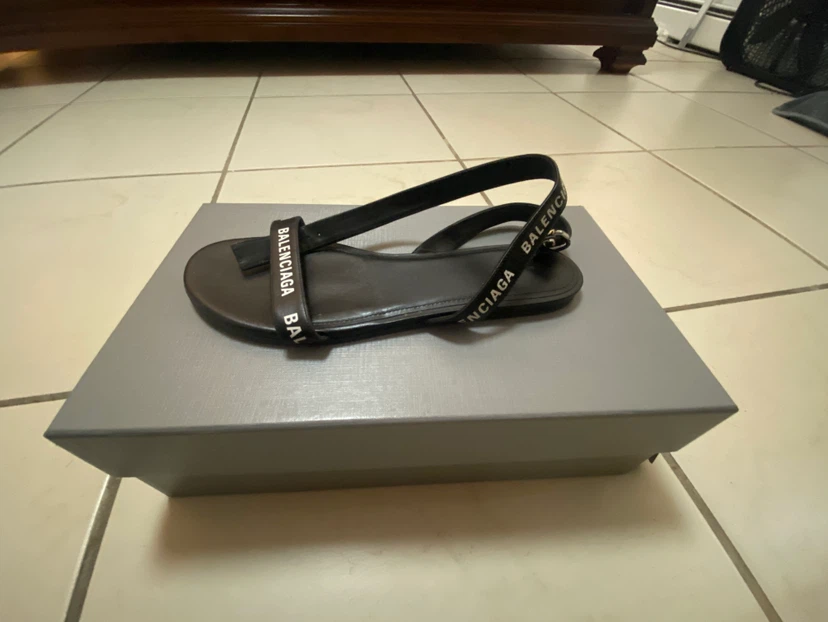 Balenciaga Sandals Size 38 - photo 3
