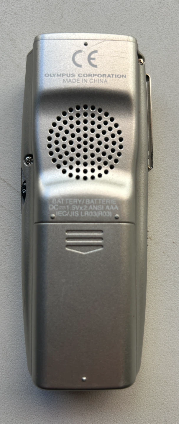 Olympus VN-240 Digital Voice Recorder - photo 2