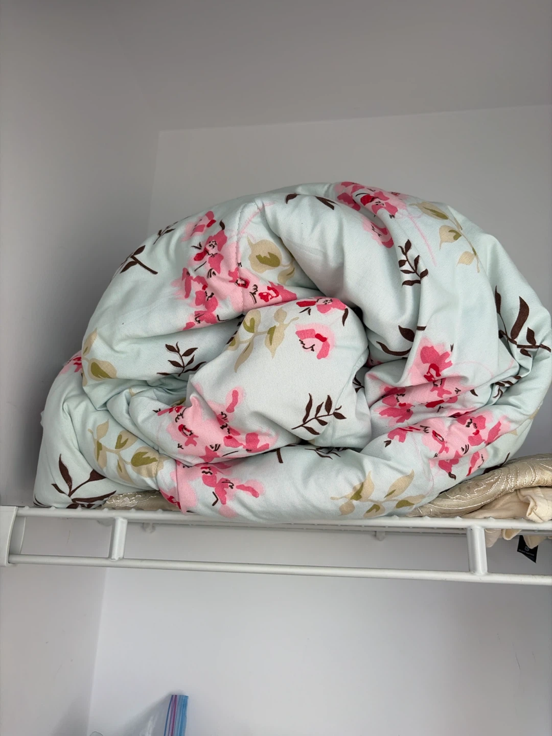 Floral pattern duvet