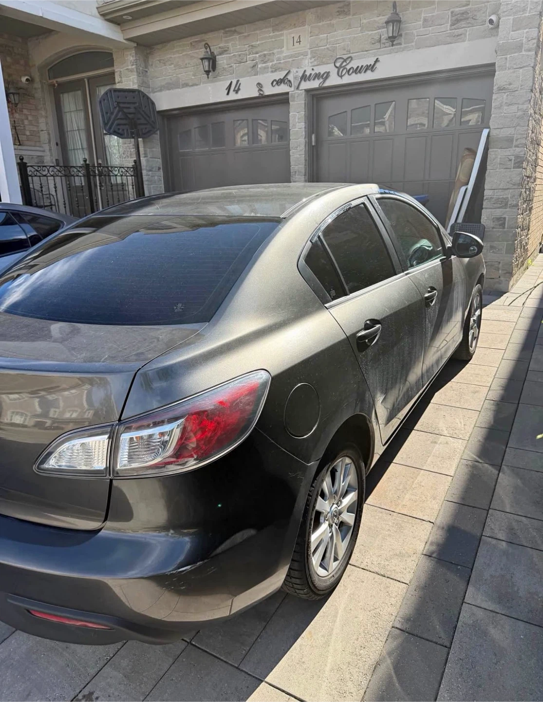 2011 Mazda mazda3 sedan 217,000 km