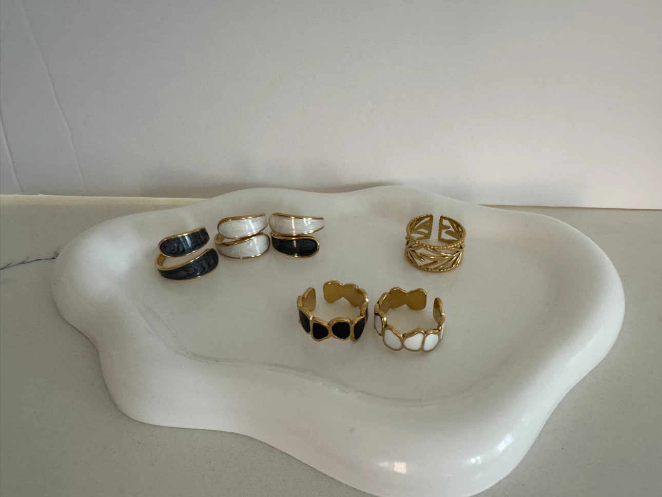 Assorted Fashion Rings Collection - photo 2