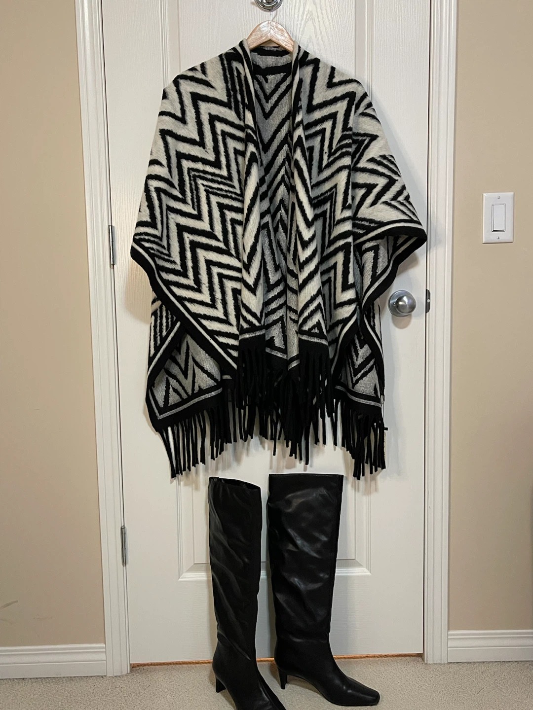 Cherie Bliss Chevron Print Cape