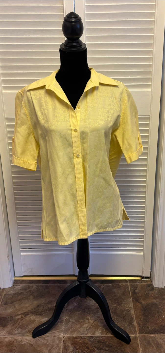 ✨✨Alia Yellow Floral Pattern Shirt