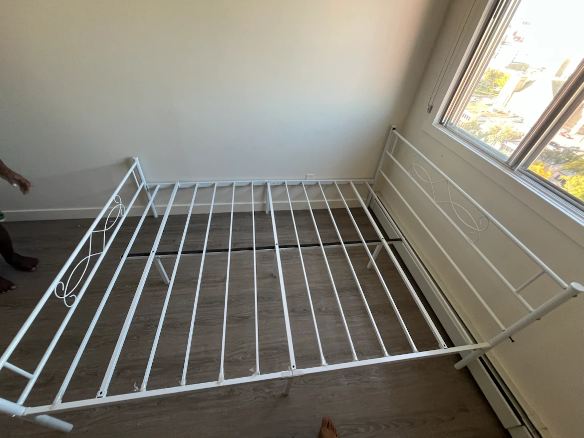 White Metal Double Bed Frame - photo 3