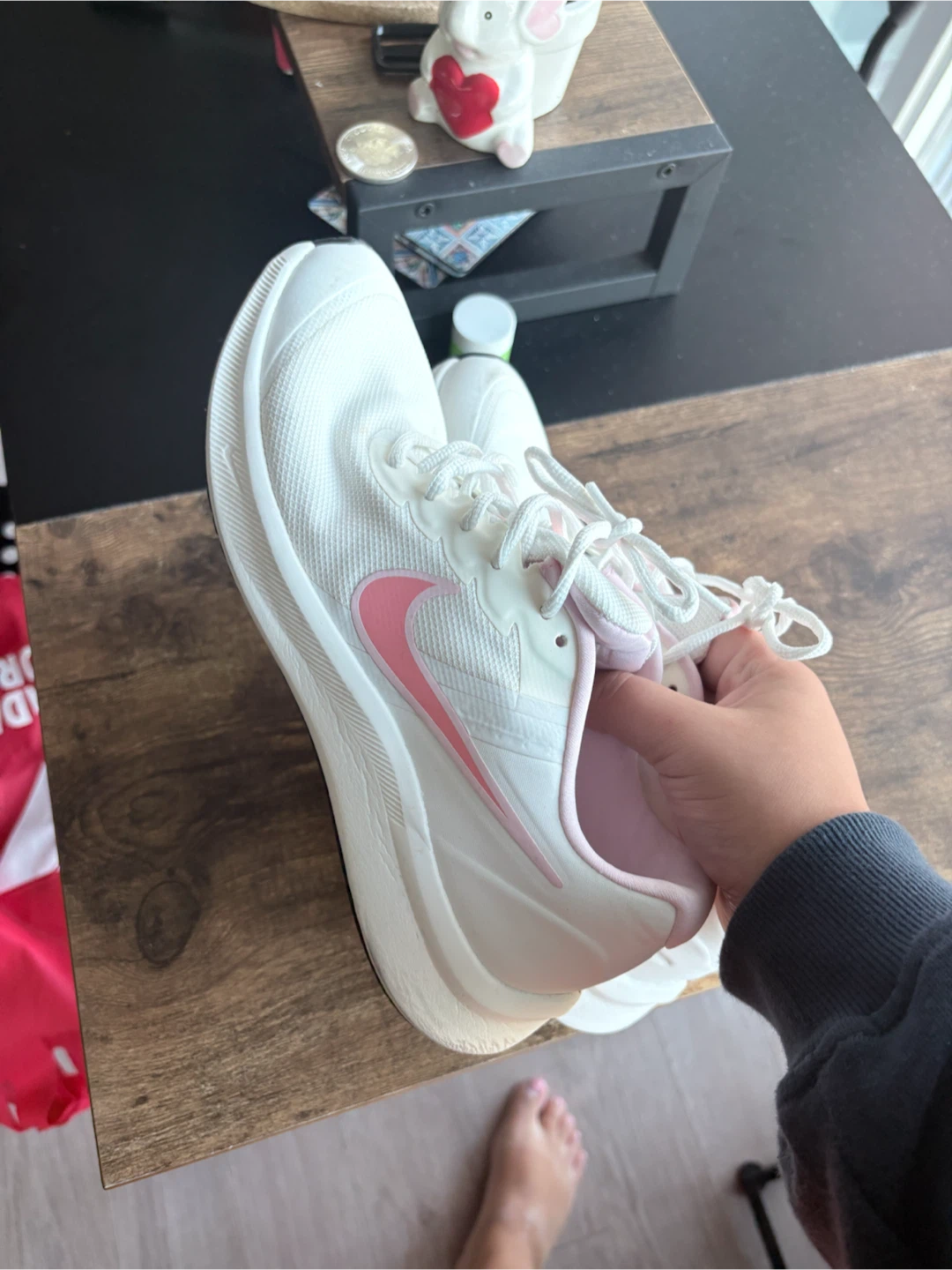 Nike Star Runner 3 Shoes White/Pink - Size 6.5Y - photo 4
