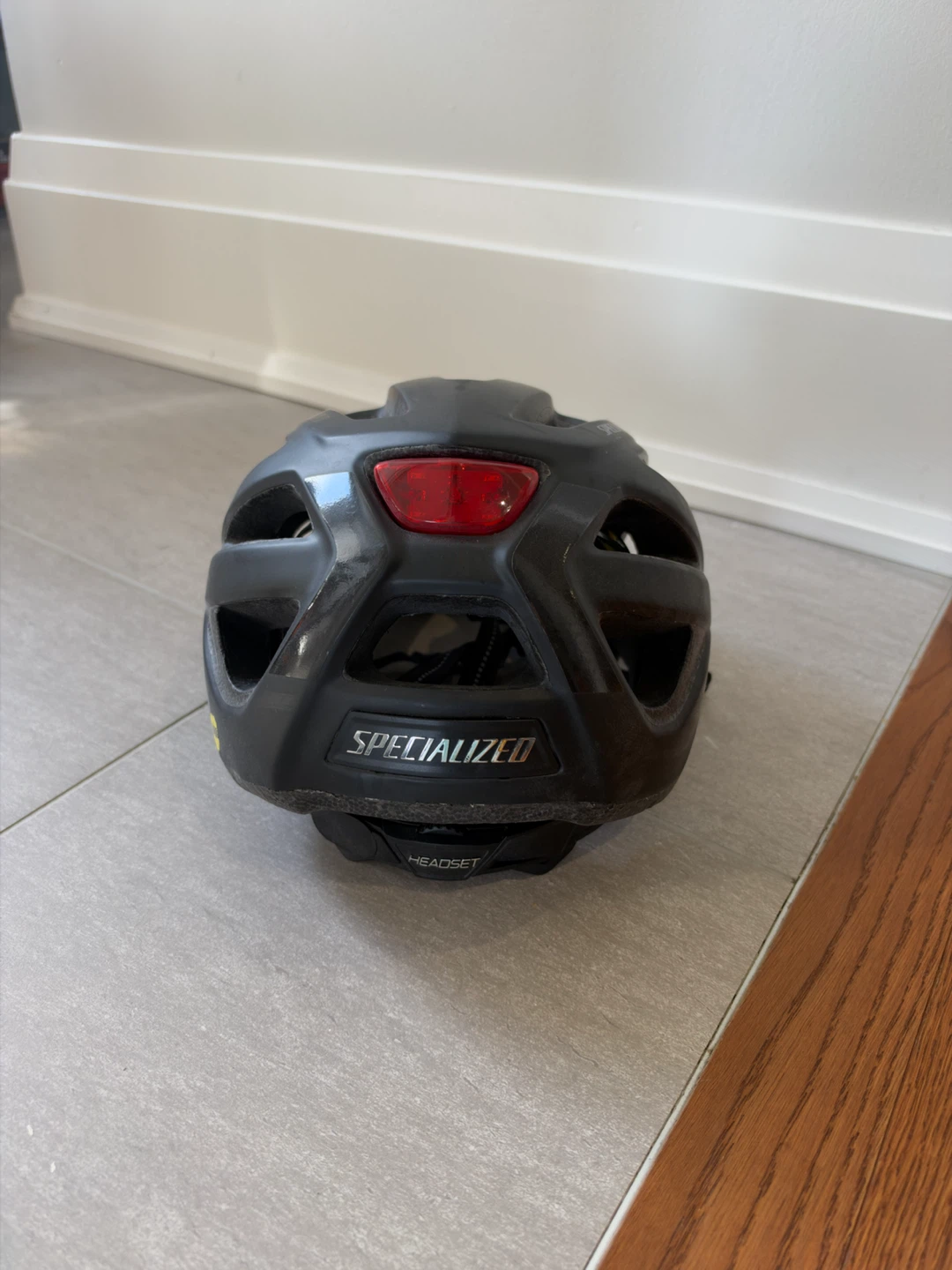 Specialized MIPS Bike Helmet - photo 2