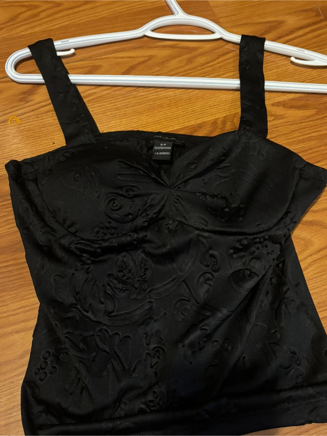 Black textured tank top