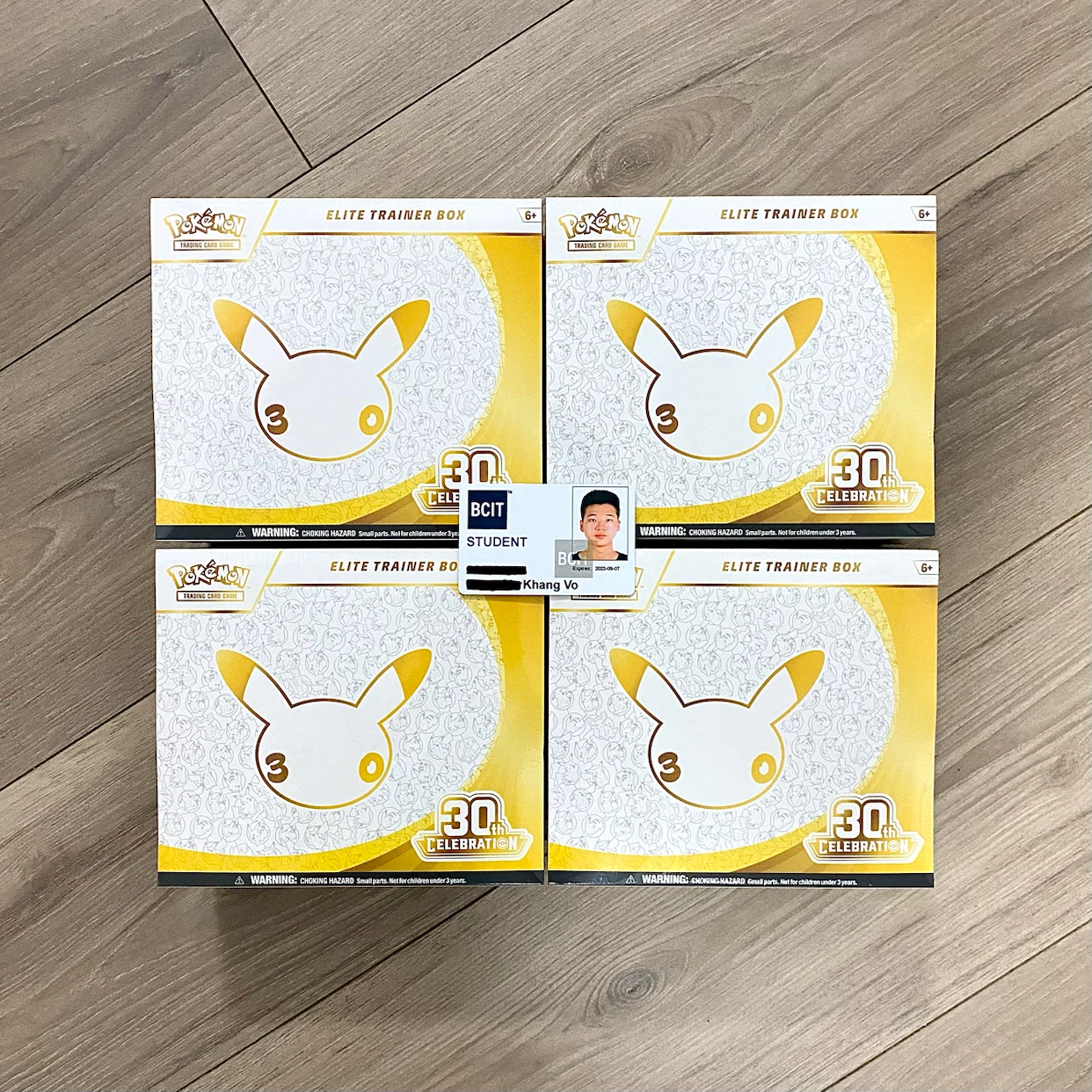 Pokemon 30th Celebration ETB