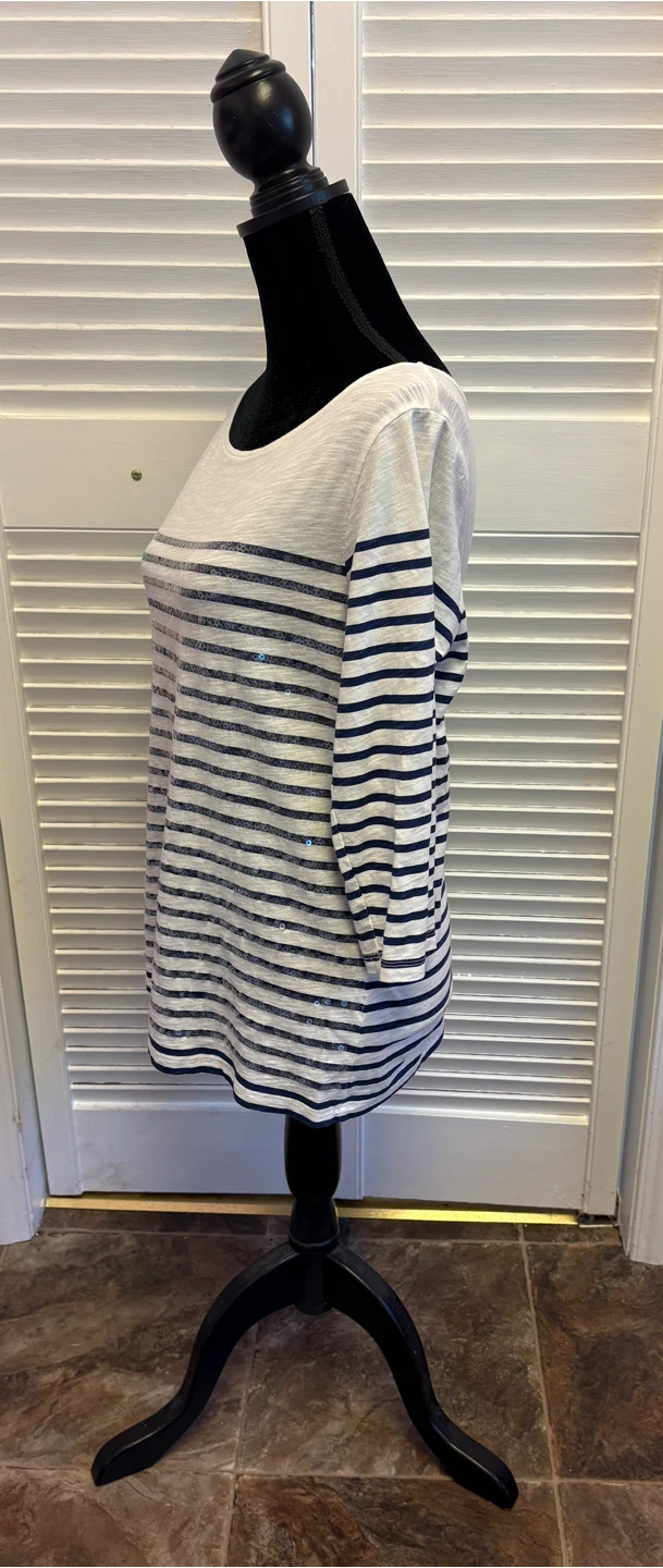 ✨✨Joe Fresh Striped Sequin Top - photo 2
