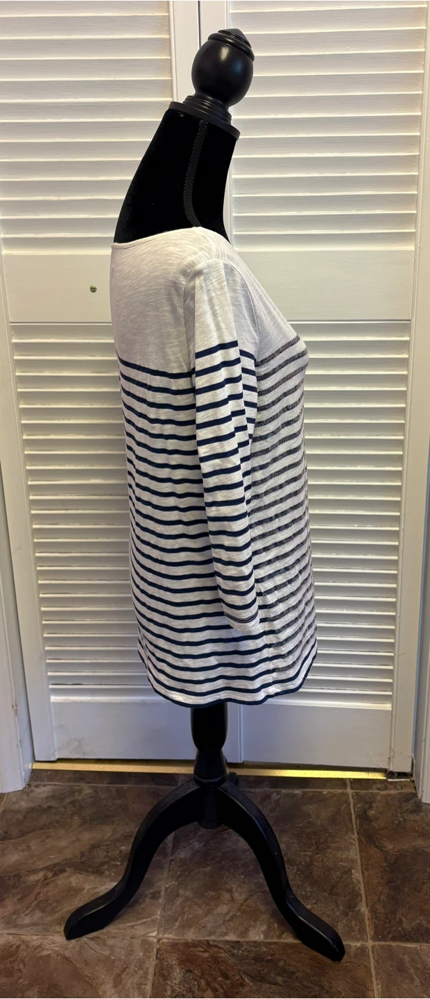 ✨✨Joe Fresh Striped Sequin Top - photo 4