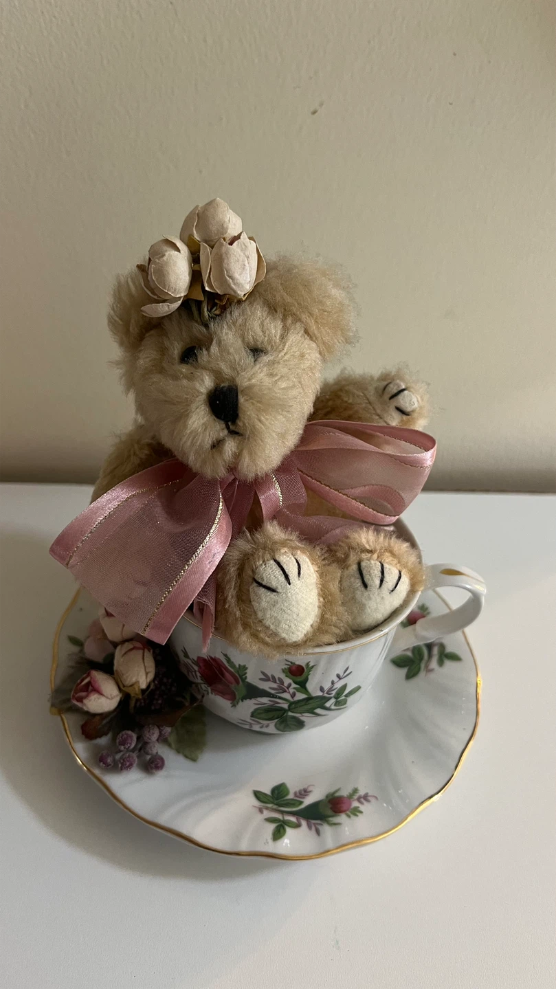 Vintage Style Teddy Bear in Floral Teacup - photo 2