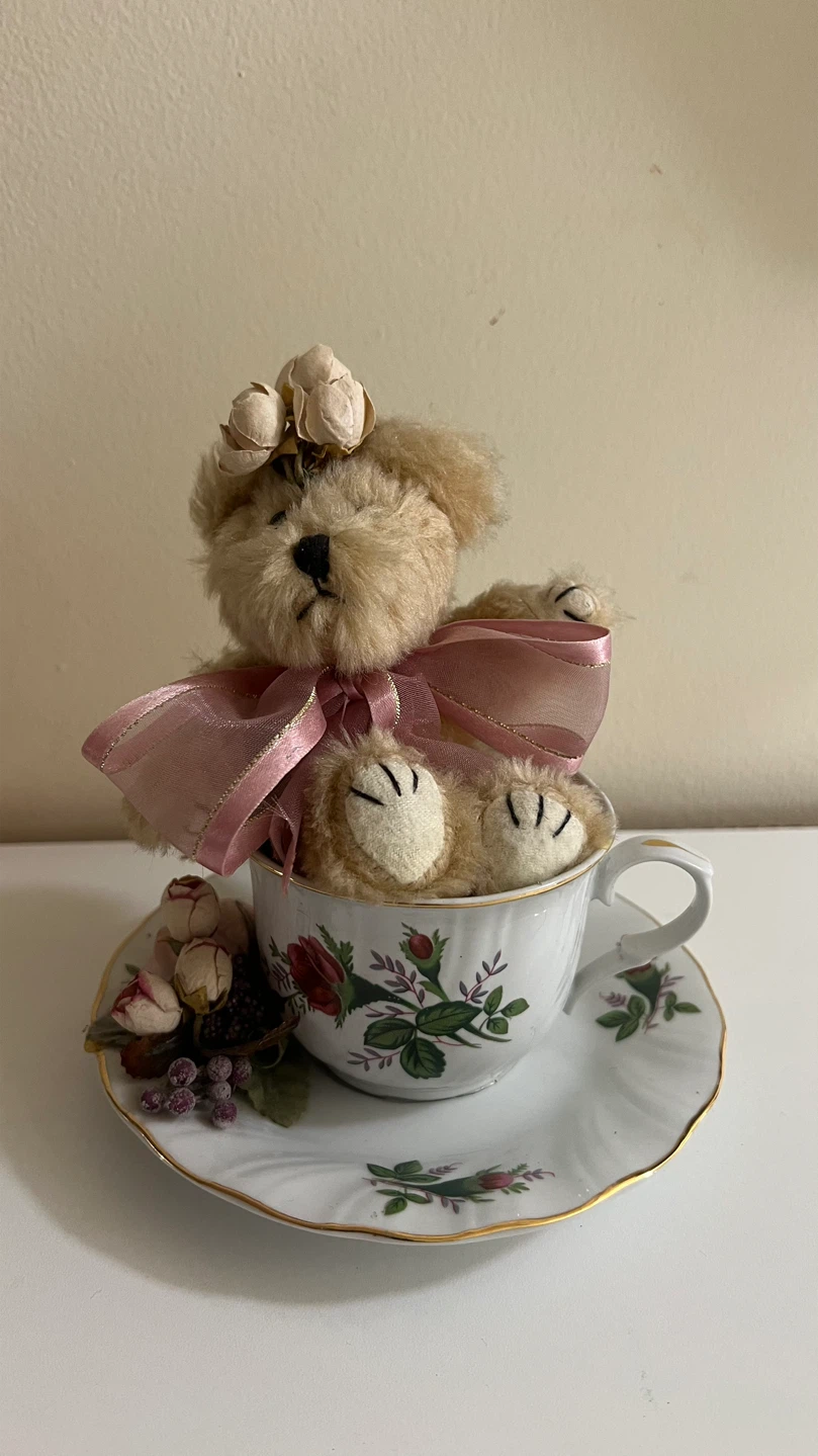 Vintage Style Teddy Bear in Floral Teacup - photo 3