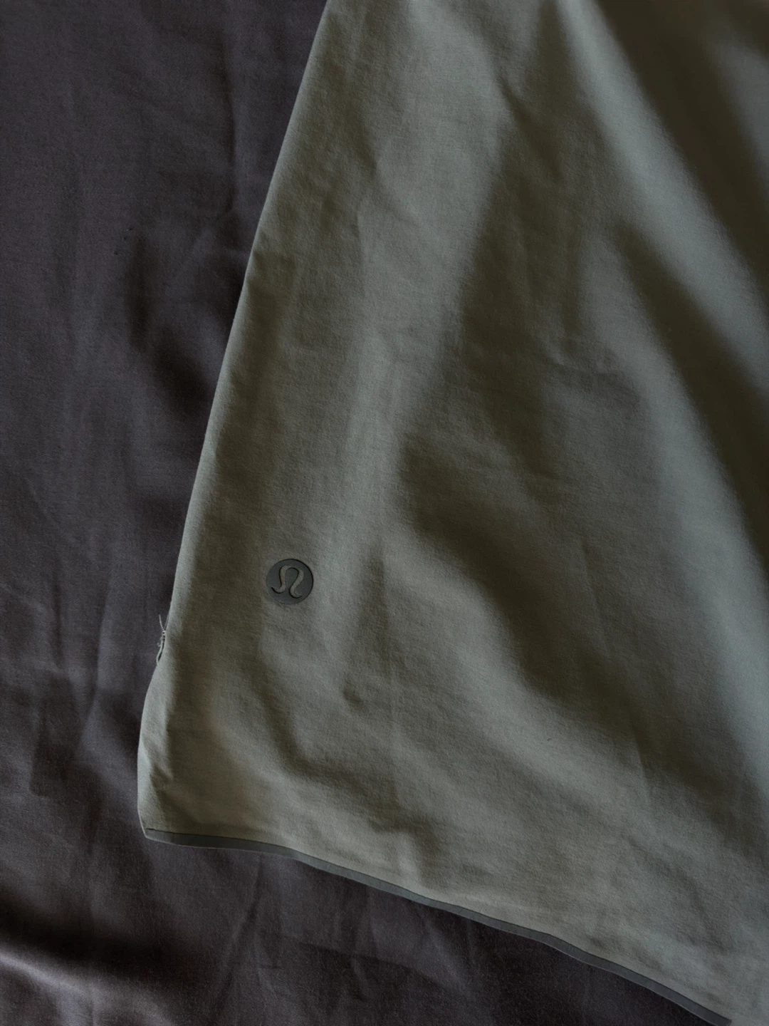 Lululemon Surge Linerlees Shorts - photo 3