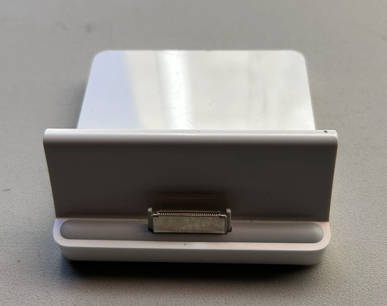 Apple Universal Dock A1352 - photo 5