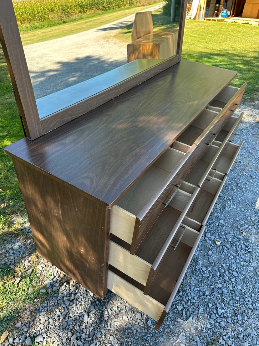 Vintage MCM Walnut 9-Drawer Dresser (CAN DELIVER) - photo 5