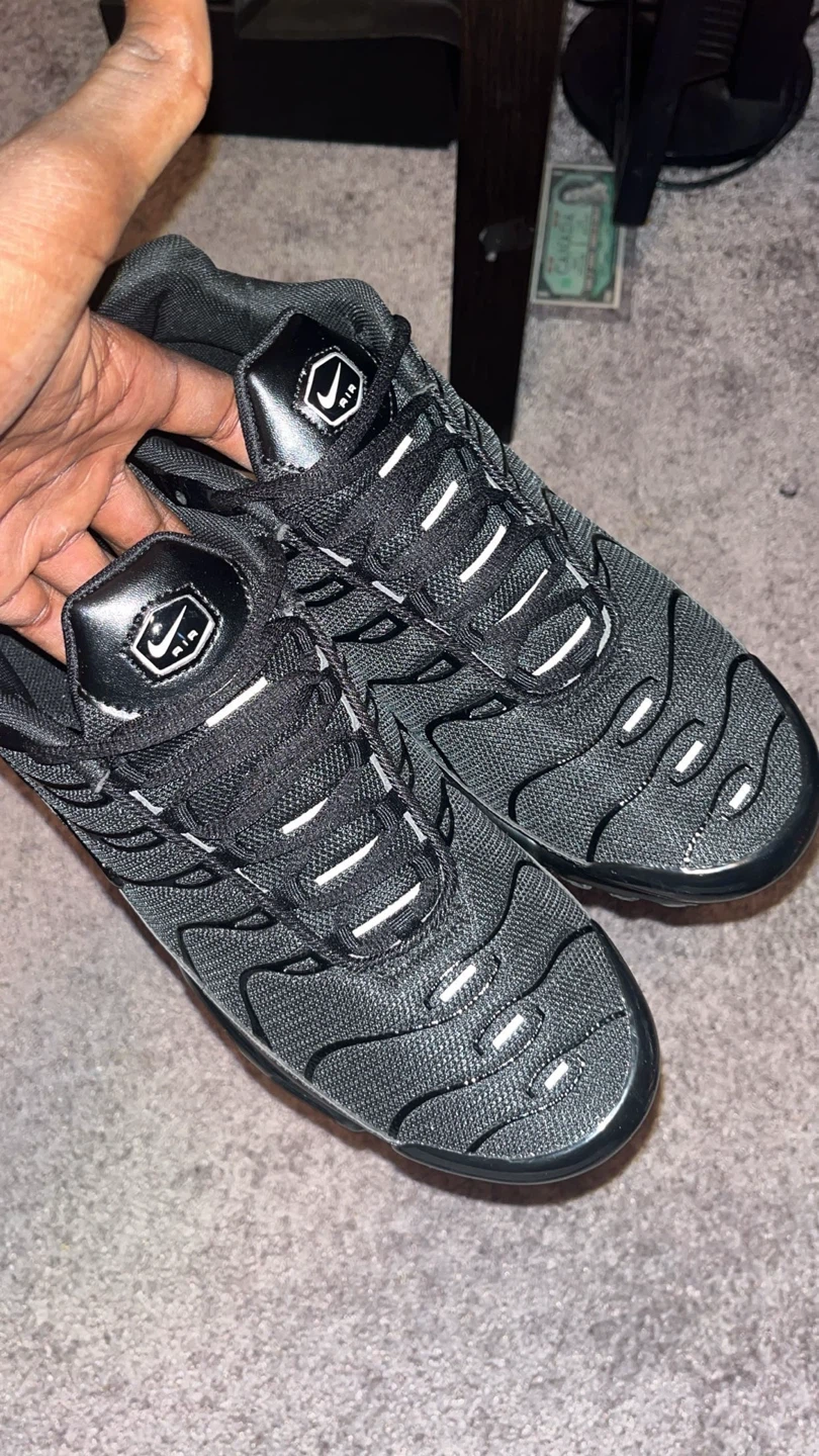 Size 11 Nike Air Max Plus TN Black - photo 5