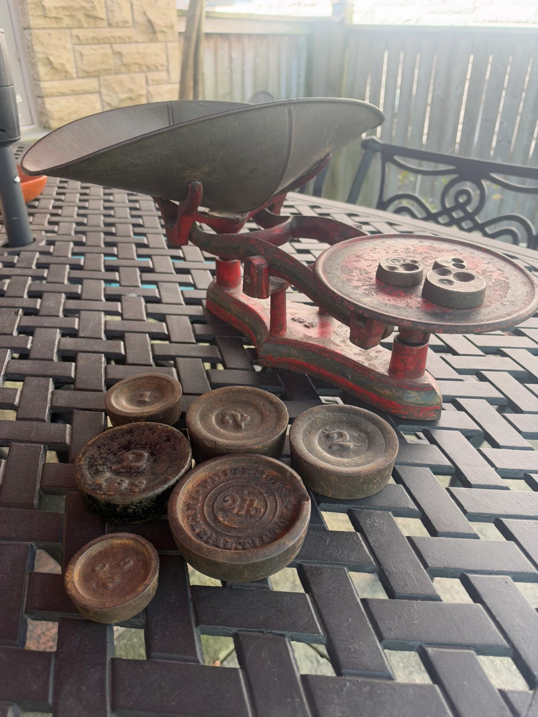 Vintage Cast Iron Kitchen Scale with Weights - photo 2
