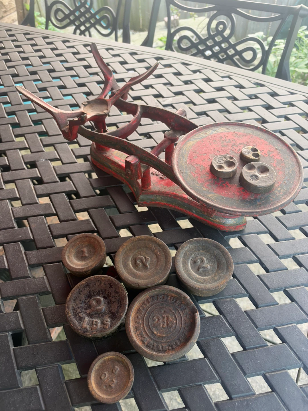 Vintage Cast Iron Kitchen Scale with Weights - photo 3