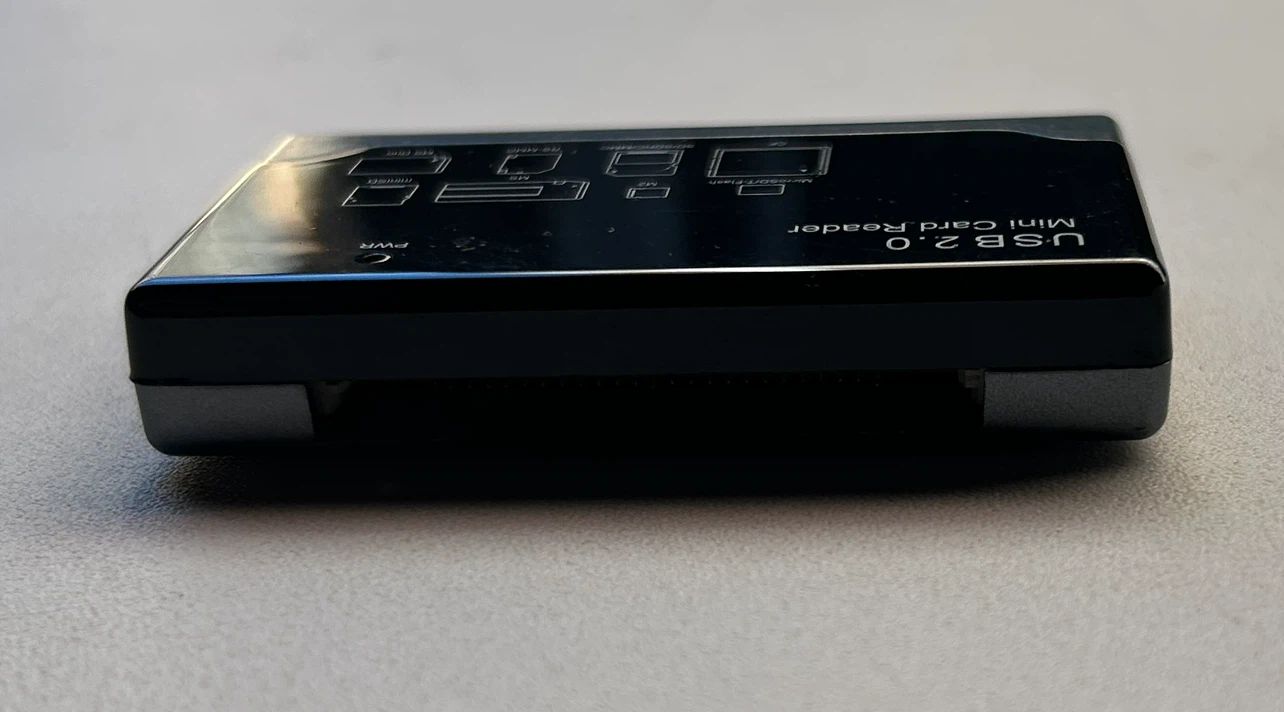 USB 2.0 Multi-Function Mini Card Reader - photo 5